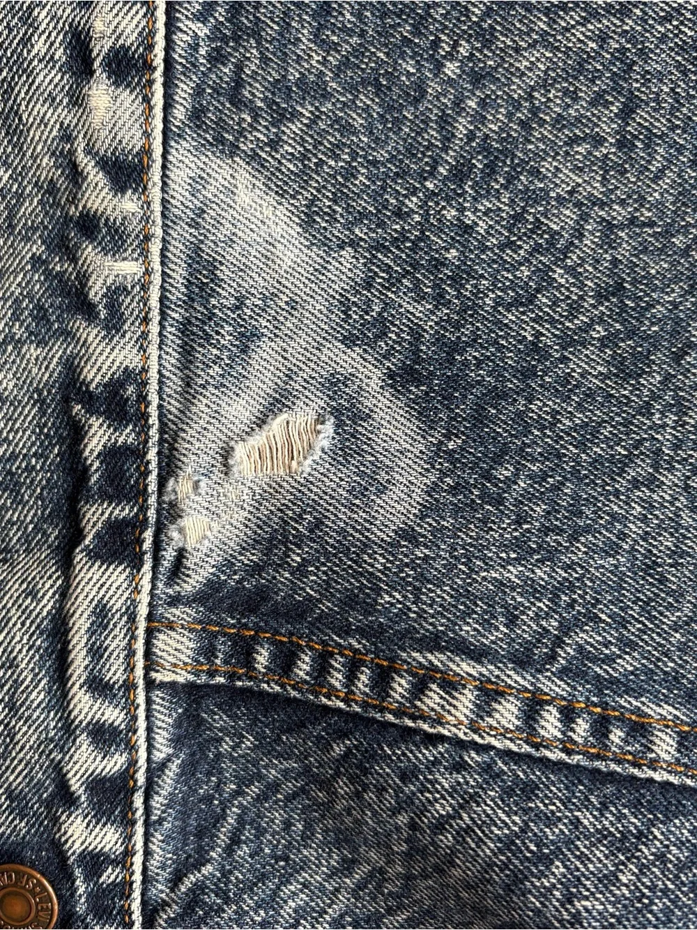 Vintage Levi’s Denim Jacket - Picture 5 of 7